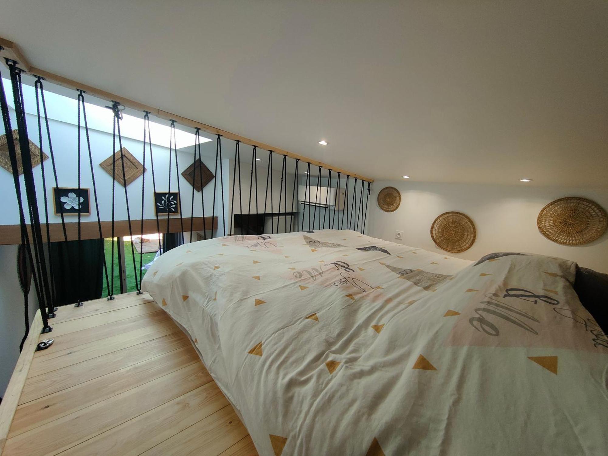 Вилла Tiny House Avec Jardin Et Acces Piscine Chauffee Сен-Медар-ан-Жаль Экстерьер фото
